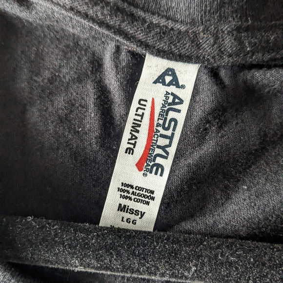 Taylor Swift T-Shirt and Croc Charms bundle - Picture 2 of 5